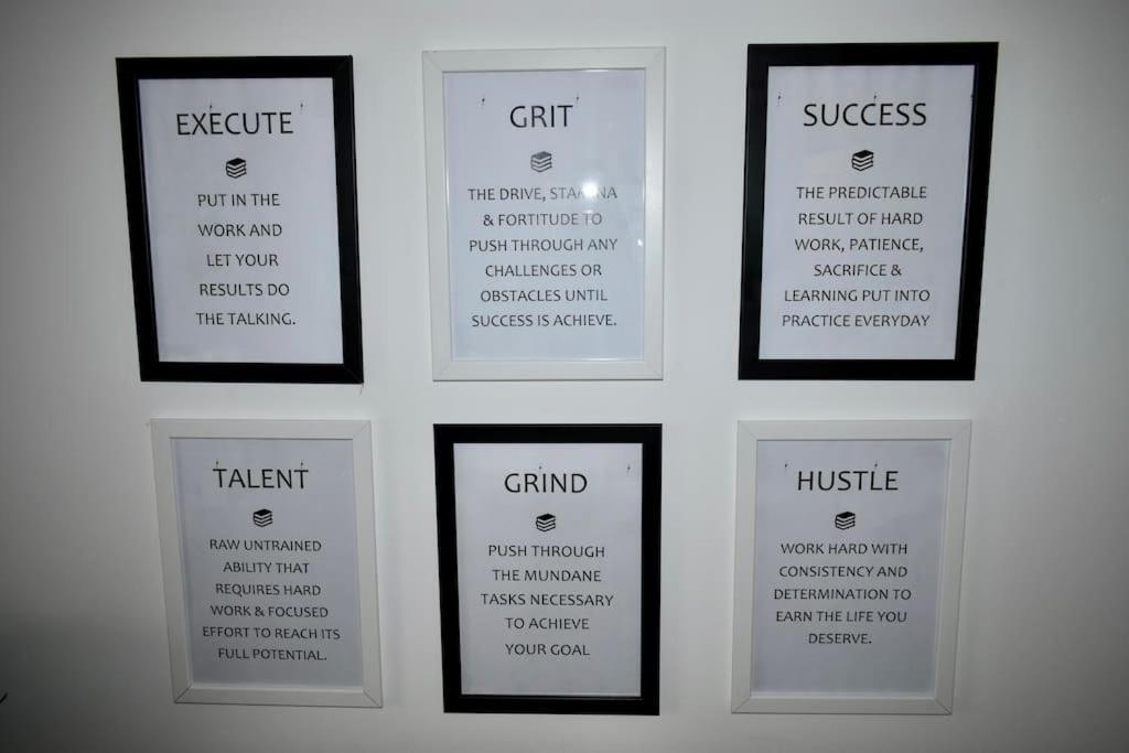 Tottenham Hotspurs Stays At The Gascoigne Suite London Exterior photo